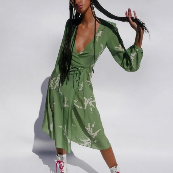 NWT Réalisation Par – The Violette Dress - Picture 2 of 3